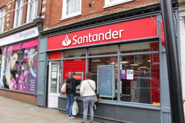 Santander risks 334 UK jobs in transformation plan