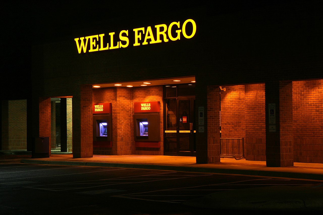 Wells Fargo Q1 2021 earnings beat forecasts, retail banking metrics mixed